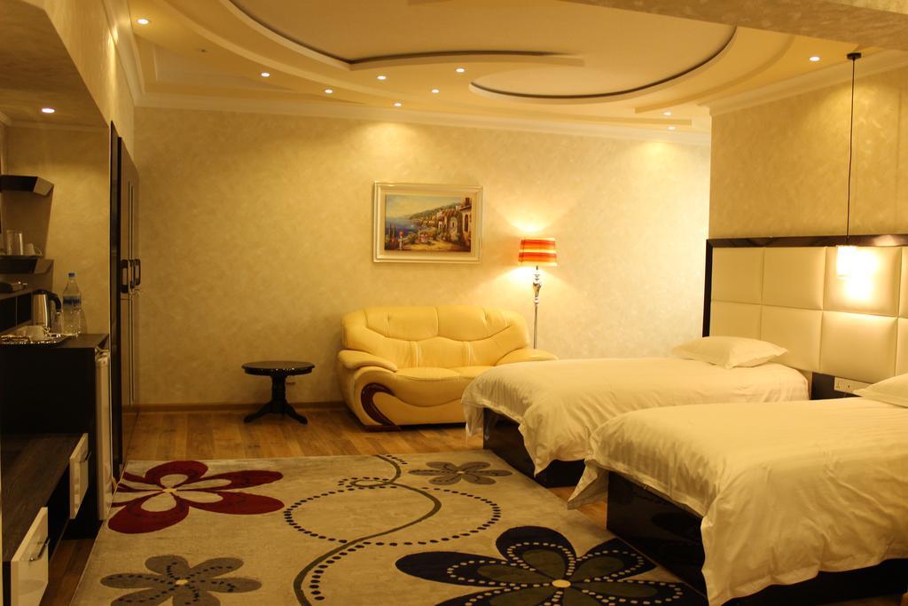Atlas B&B Hotel 두샨베 외부 사진
