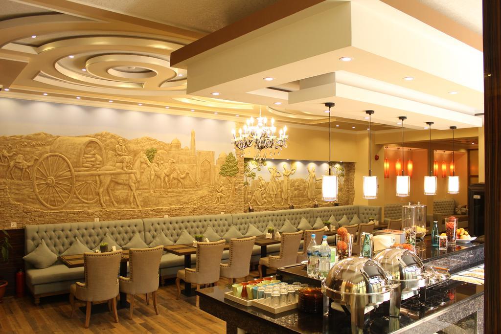 Atlas B&B Hotel 두샨베 외부 사진