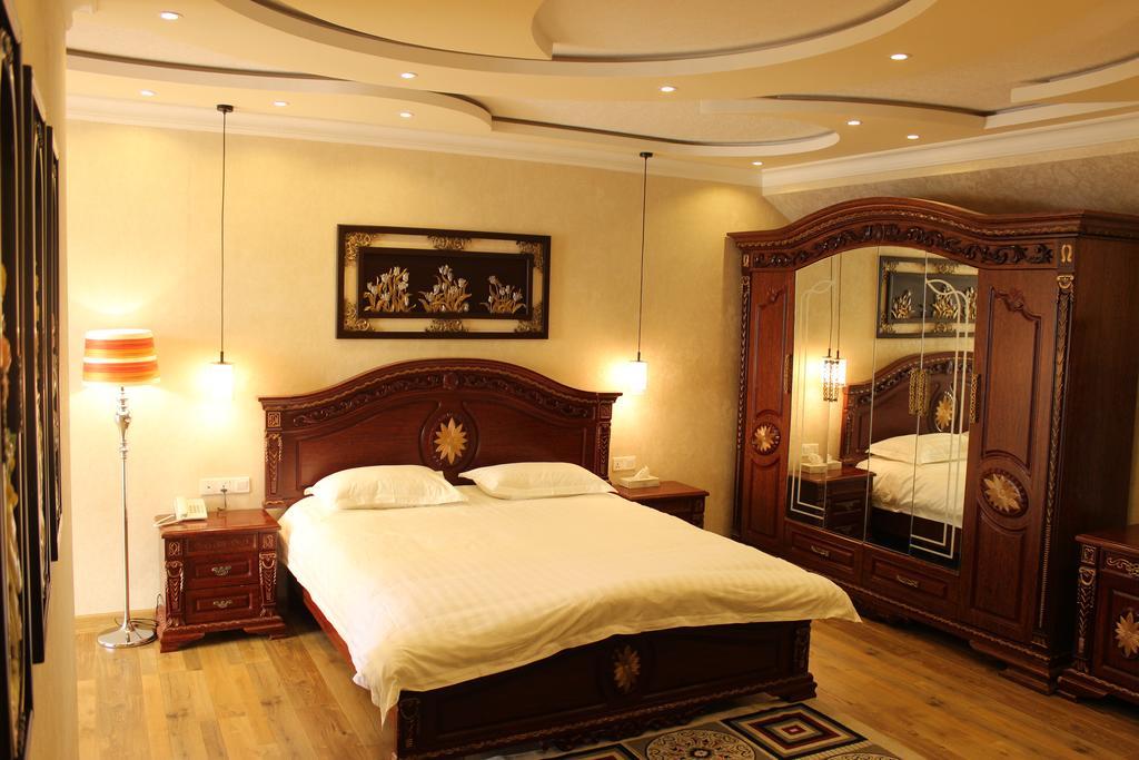 Atlas B&B Hotel 두샨베 외부 사진